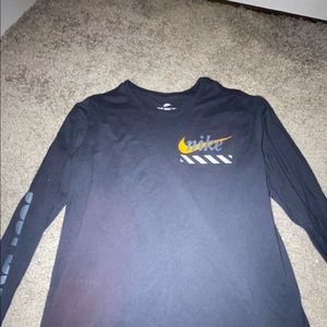 Nike black, orange, and grey long sleeved M shirt.